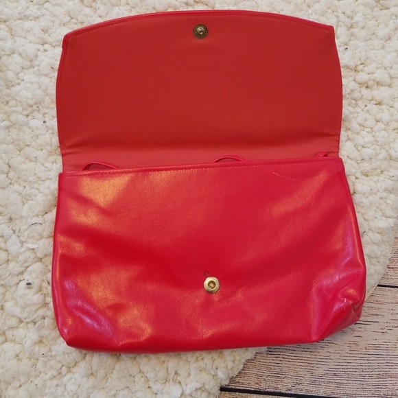 Vintage 80's Fire Engine Red Clutch - Picture 2 of 3